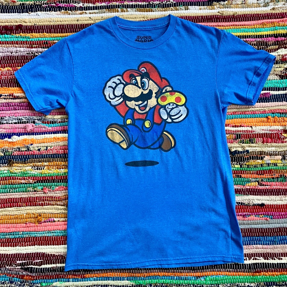 Nintendo ~ Super Mario video game tee